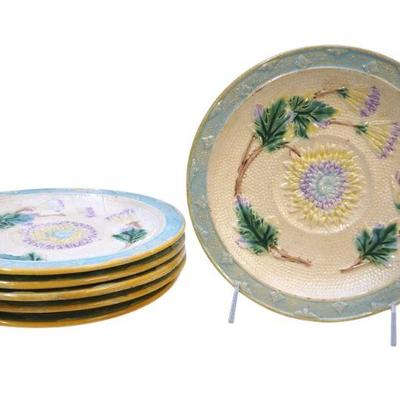 SIX ANTIQUE EUROPEAN MAJOLICA PLATES