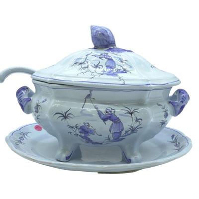 LARGE ITALIAN CHINOISERIE SOUP TUREEN WITH LADLE