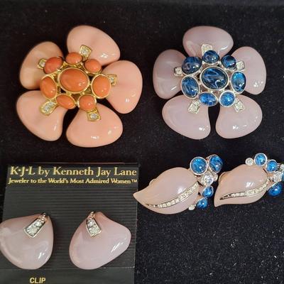 2 Vintage Kenneth Jay Lane's Brooch Pendant And 2 Clip On Earrings 