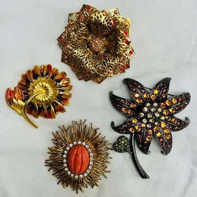 (4) Joan Rivers Flower Brooches Pins