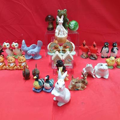Collectible Giltcraft And Vintage Japanese Salt & Pepper Shakers
