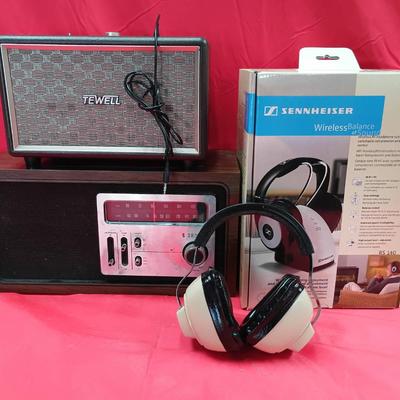 Sennheiser RS140 Wireless Audio Transmitter And Home Audio Items