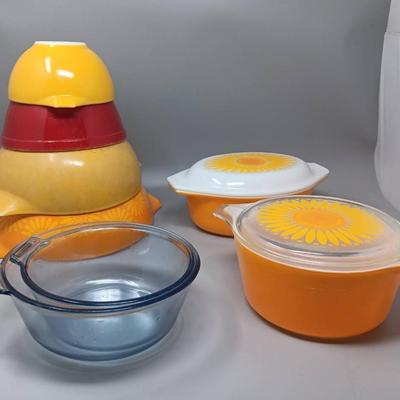 Vintage Pyrex 