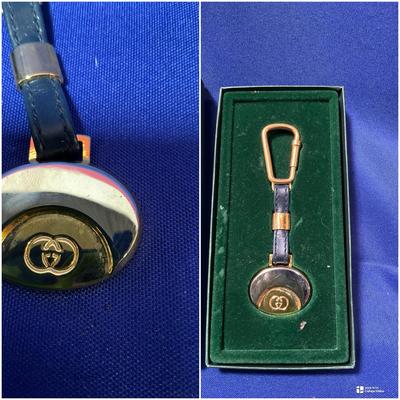 GUCCI Gold Plate And Leather Keychain