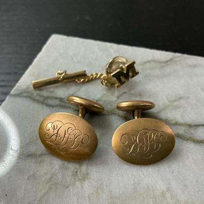 14kt Gold Men’s Monogrammed Tie Tack And Cufflinks (7.62g)