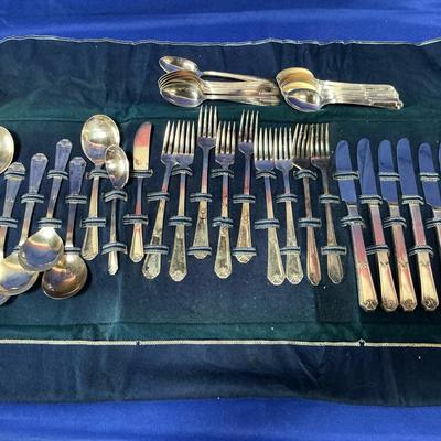 W.M. Rogers Electroplate Silver Flatware Set 