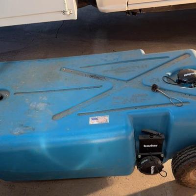 Barker 42 Gallon Pull Along 30912