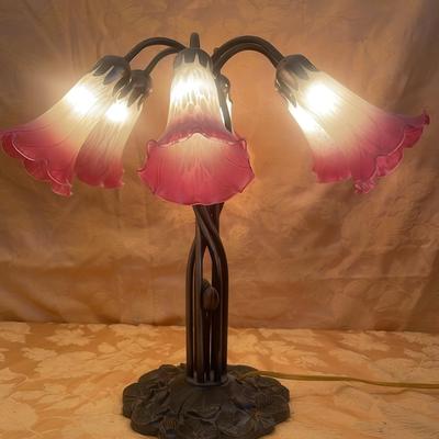 Tiffany Style Lily Lamp In Pink 