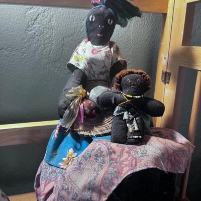 VINTAGE BLK DOLL & BABY