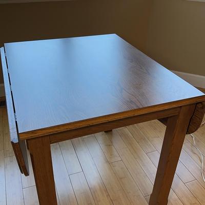 Intercon Double Drop Leaf Dinette Table