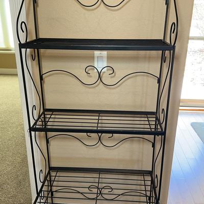 Scrolling Metal Bakers/Plant Rack