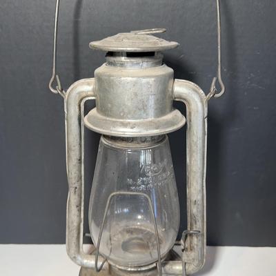 Embury Defiance No 2 Barn Lantern