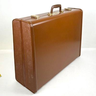 Vintage Samsonite Ultralight Large Suitcase with keys