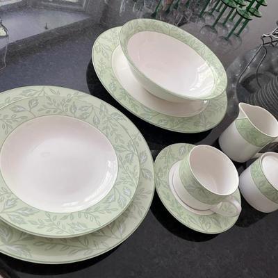 Reed & Barton -Dutch Garden 60+ pieces