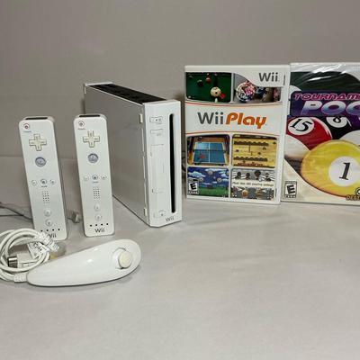 Nintendo Wii Game Console Set