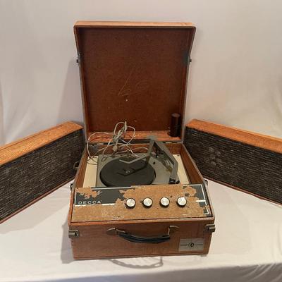 Jessen Full Stereo Turntable And Speakers  - Antique