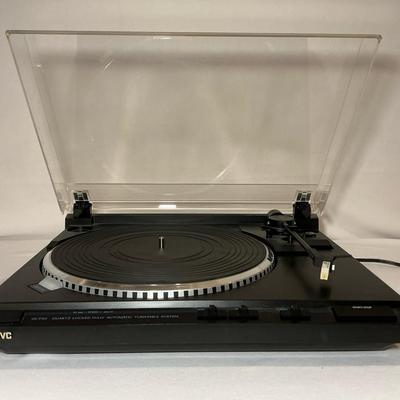 JVC QL-FX5 Quartz Locked Fully Automatic Turntable System