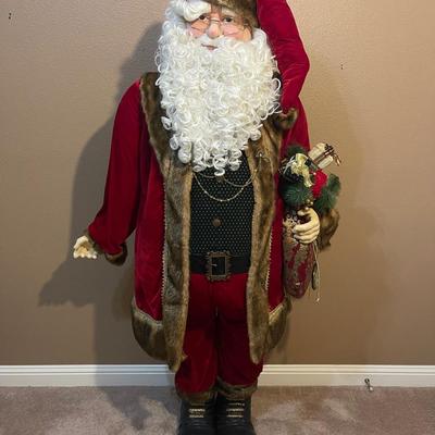 Lifesize Santa Claus Statue 