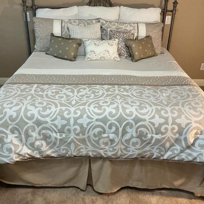 King Beige Bedding And Pillows