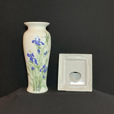 Clouds Pottery Folsom Vase And Williams Sonoma Vase Frame