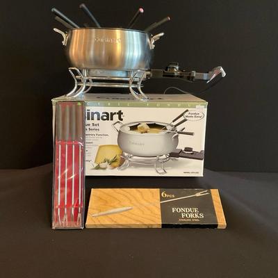 Electric Cuisinart Fondue Set And Extra Fondue Forks 