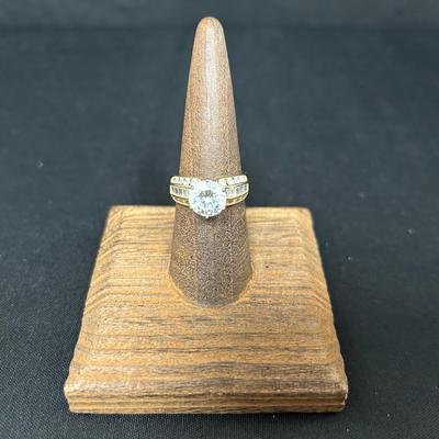 14k Gold + Round Cubic Zirconia With Baguettes