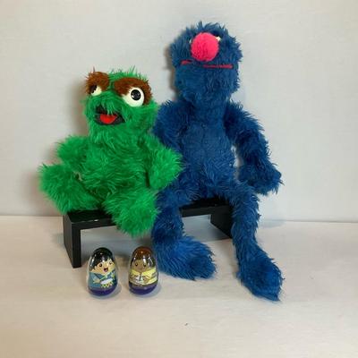 Sesame Street Pals And Weeble Wobbles