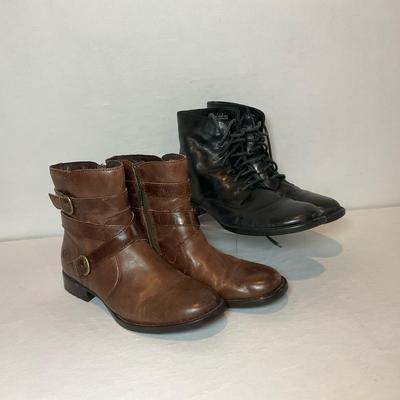 Born Women’s Booties Size 8