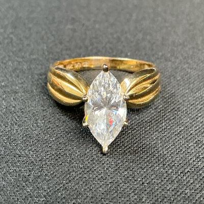 14K Gold Cubic Zirconia Ring Size 6