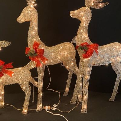 Lighted Deer Family Yard Decoration