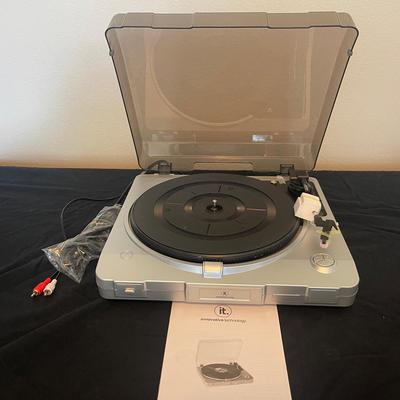 innovative technology (it) USB Turntable Model ITUT-201