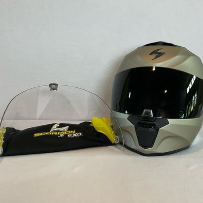 Scorpion EXO Motorcycle Helmet , Size Large