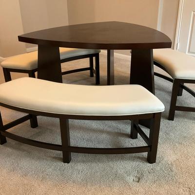 Modern 4 Piece Dining Setting 