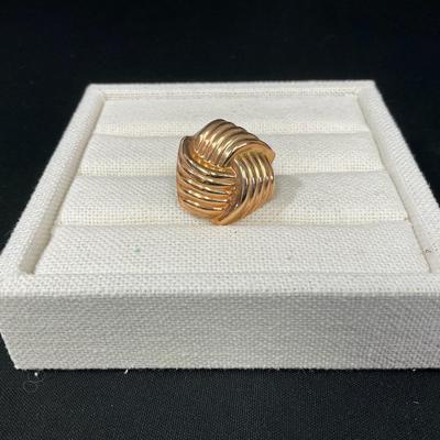 14K Single Gold Pierced Earring