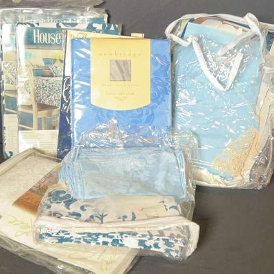 Blue And White Table Linen Grab Bag 