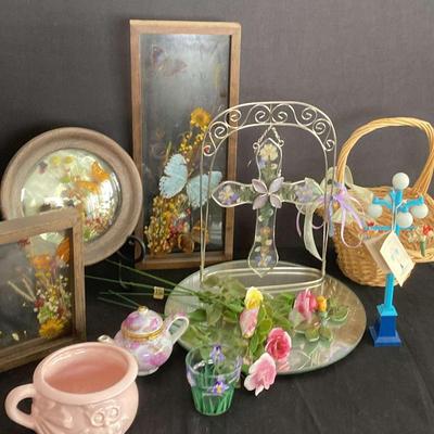 Haeger / Spring Decoration