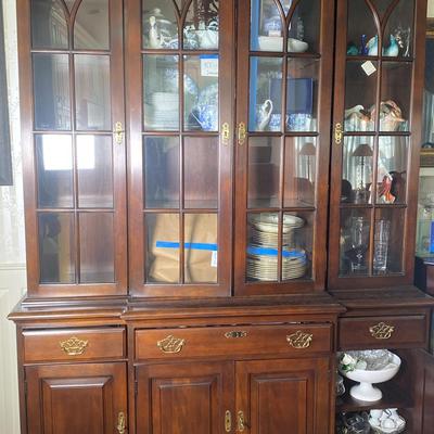 China- Cabinet 