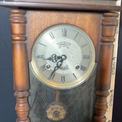 Mogull 31 day Clock