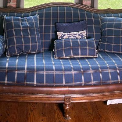 Thomasville- Sofa 