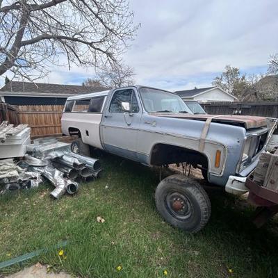 Estate sale photo