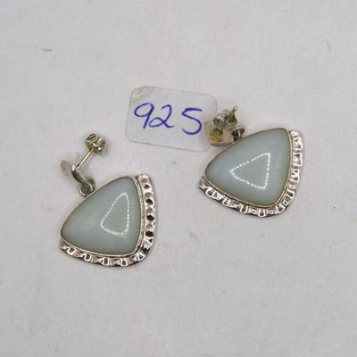 Natural Stone Jewelry from Different Countries
