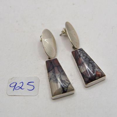 Natural Stone Jewelry from Different Countries