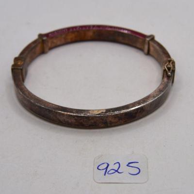 Natural Stone Jewelry from Different Countries