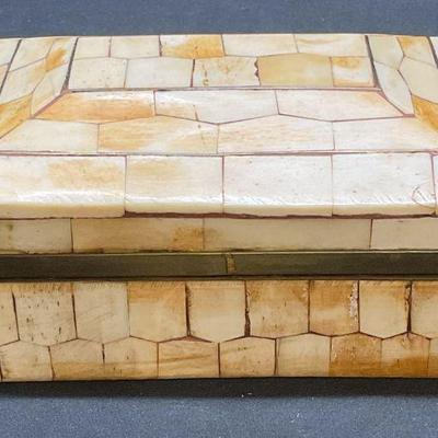 167: Vintage Tessellated Bone & Brass Covered Box
