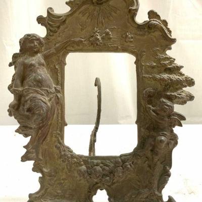 Vtg Standing Ornate Victorian Brass Picture Frame
