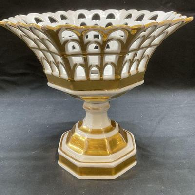 123: Vtg Gilt Porcelain Reticulated Corbeille Basket
