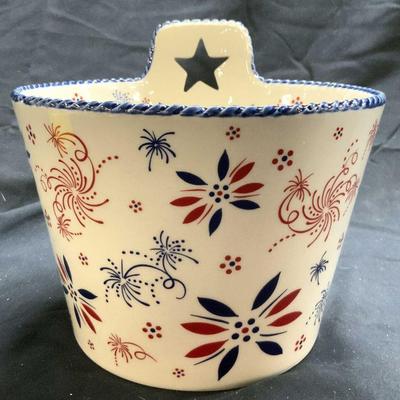 TEMPTATIONS Porcelain Floral Detailed Ramekin
