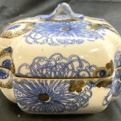 Vintage Painted Porcelain Keepsake Box W Lid
