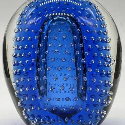 136: Blue Controlled Bubble Art Glass Paperweight
