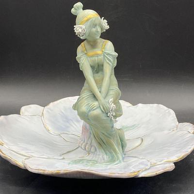 1: WIEN AUSTRIA Water Lily Female Figural Porc Plate
